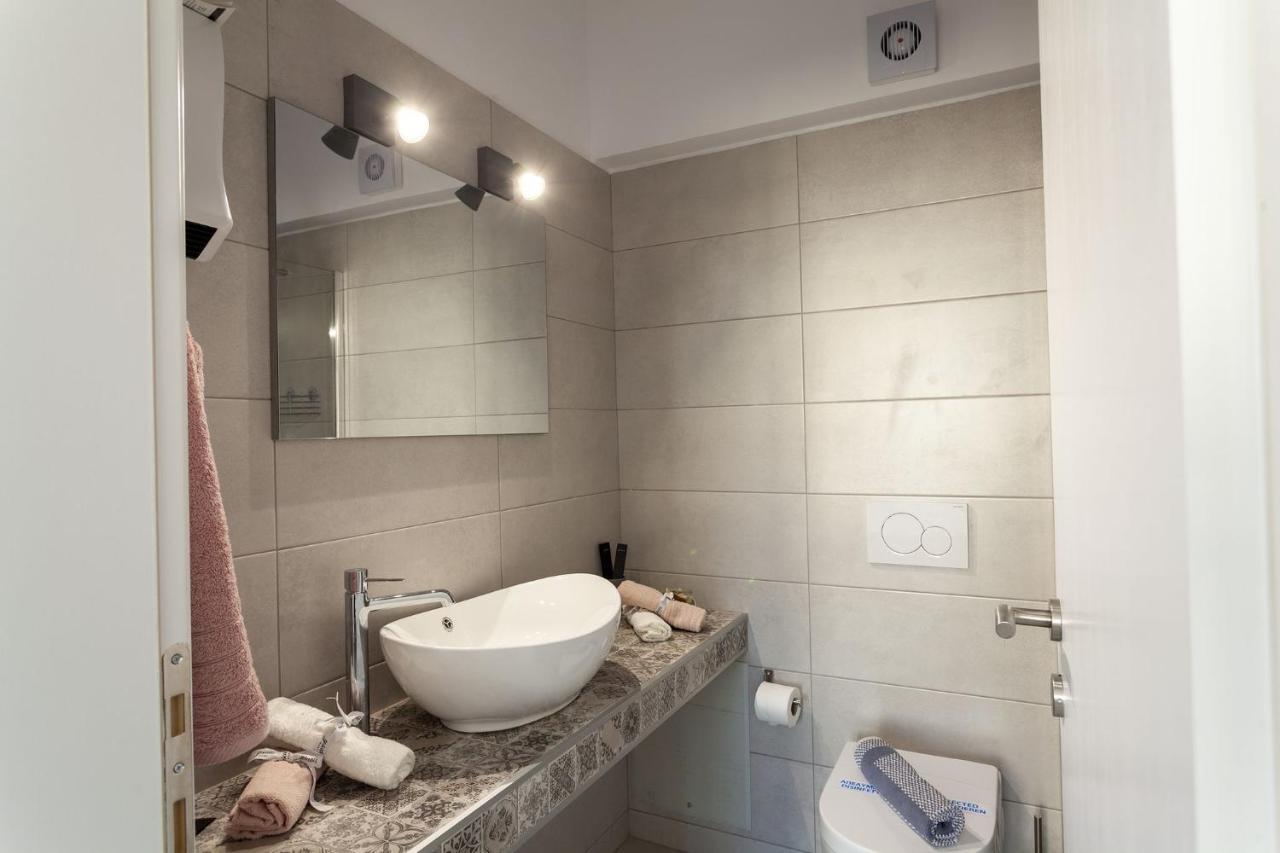 아테네 Fedias Luxury Flat Psyrri Square 아파트 외부 사진